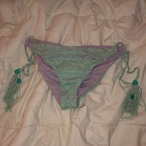 Victoria’s Secret reversible boho bikini bottoms